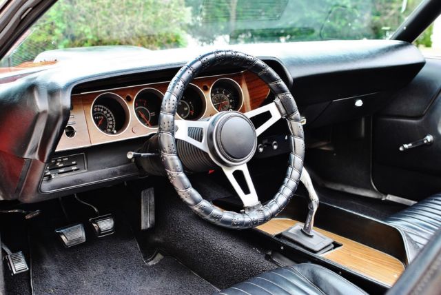 1971 Dodge Challenger 440 v-8 4 speed stunning - photo 11
