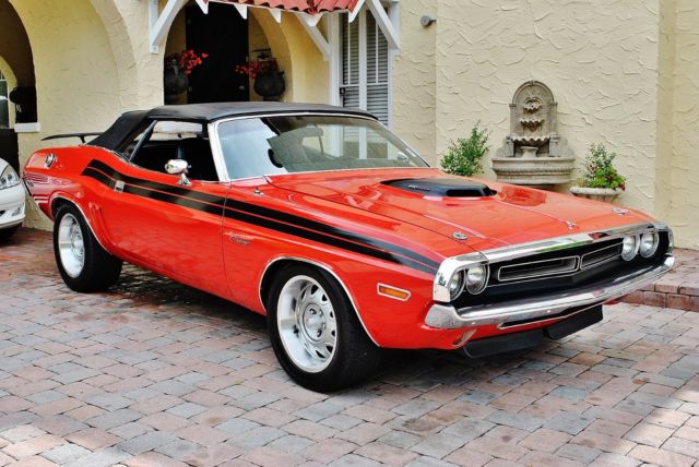 1971 Dodge Challenger 440 v-8 4 speed stunning - photo 2