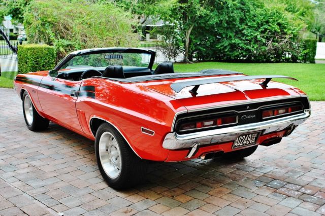 1971 Dodge Challenger 440 v-8 4 speed stunning - photo 4