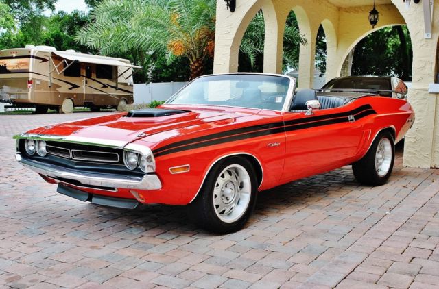 1971 Dodge Challenger 440 v-8 4 speed stunning - photo 6