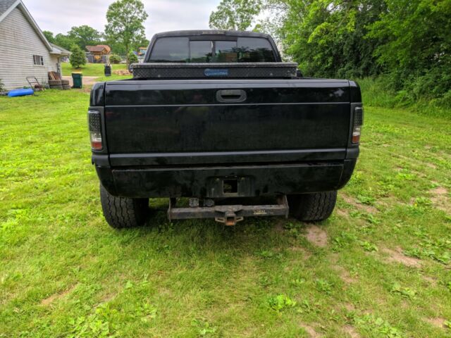 1994 Dodge Ram 2500 Sport - photo 2