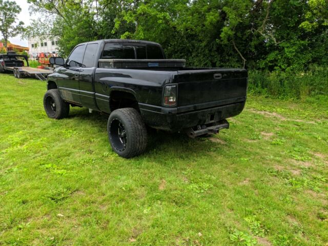 1994 Dodge Ram 2500 Sport - photo 7