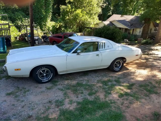 Triple White 1973 Dodge Charger SE