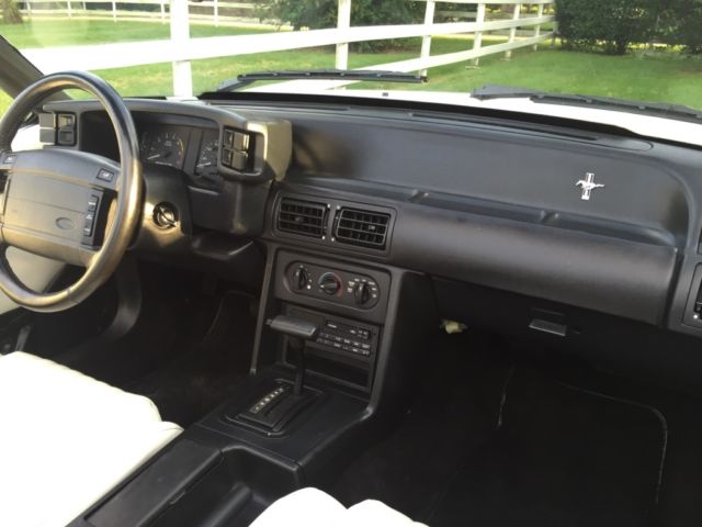 1993 Ford Mustang LX - photo 8
