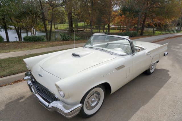 1957 Ford Thunderbird AMOS MINTER RESTO VERIFIED LOW MILES - photo 13