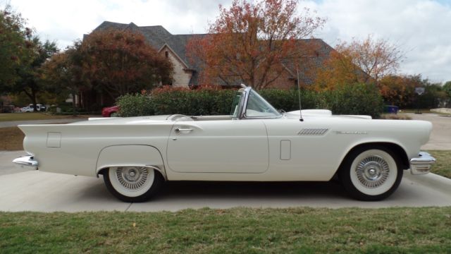 1957 Ford Thunderbird AMOS MINTER RESTO VERIFIED LOW MILES - photo 2