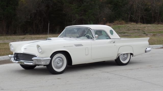 1957 Ford Thunderbird AMOS MINTER RESTO VERIFIED LOW MILES - photo 6