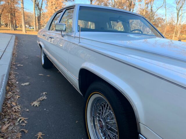 1991 Cadillac Brougham - photo 12