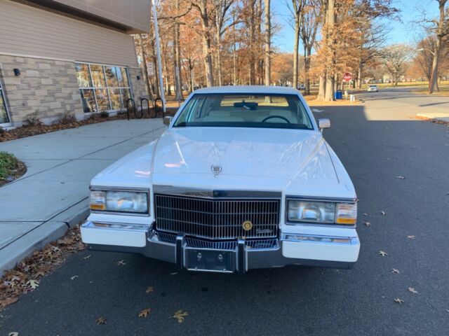 1991 Cadillac Brougham - photo 2