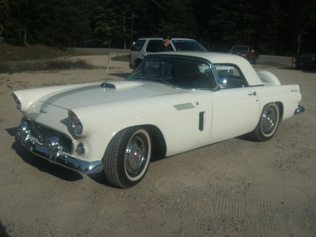 1956 Ford Thunderbird