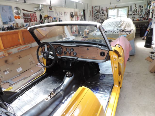1972 Triumph TR-6 BLACK INTERIOR - photo 7
