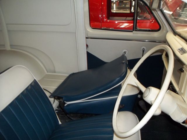 1962 Triumph Standard TR10 Van Leather - photo 3