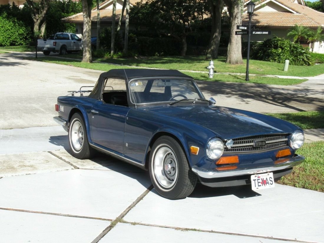 1973 Triumph TR-6 dark blue black seats and roof - photo 5