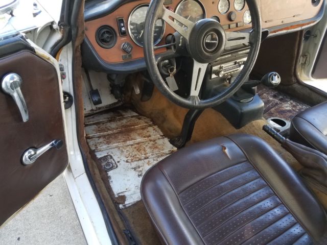 1976 Triumph TR-6 - photo 11