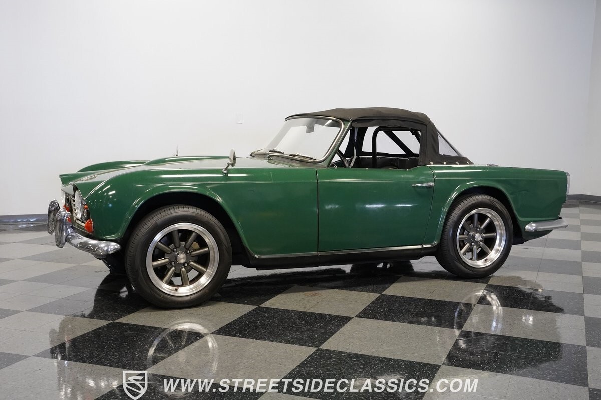 1964 Triumph TR4 Convertible Restomod - photo 7