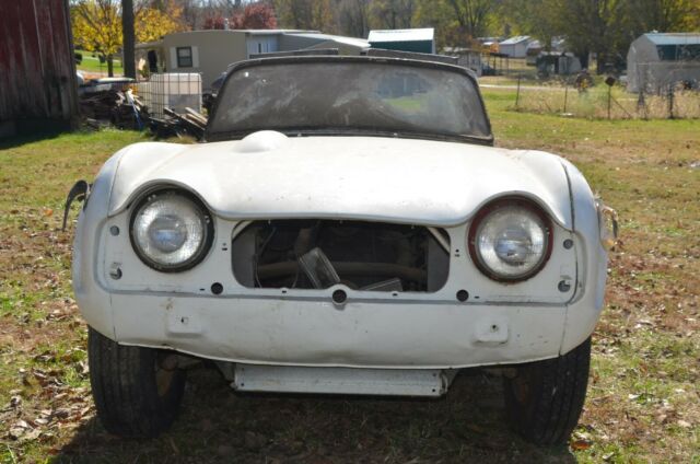 Triumph TR4A Parts Car Beam Axle Car on IRS Frame - A TRUE BARN FIND 1965 Triumph TR4A