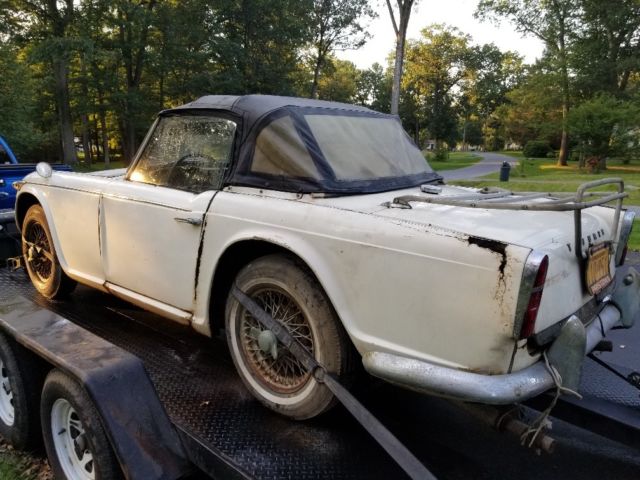 1965 Triumph TR4A - photo 4