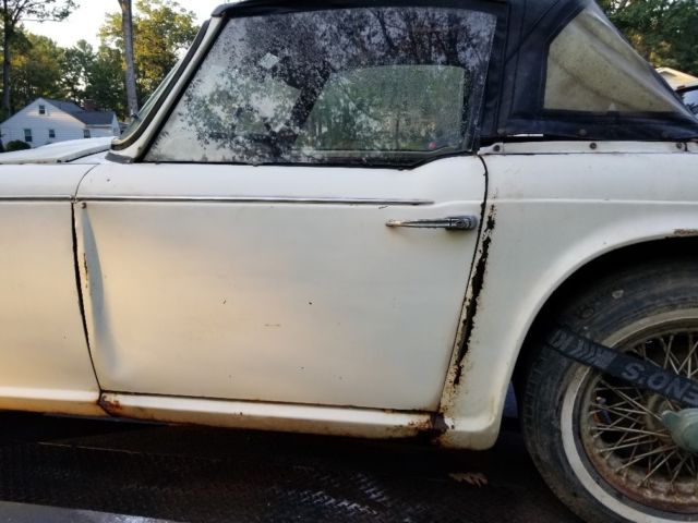 1965 Triumph TR4A - photo 5