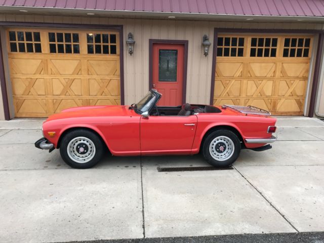 Triumph TR6 1974 - Barn Find! In storage for years!! Great Project!! 1974 Triumph TR-6 Convertible