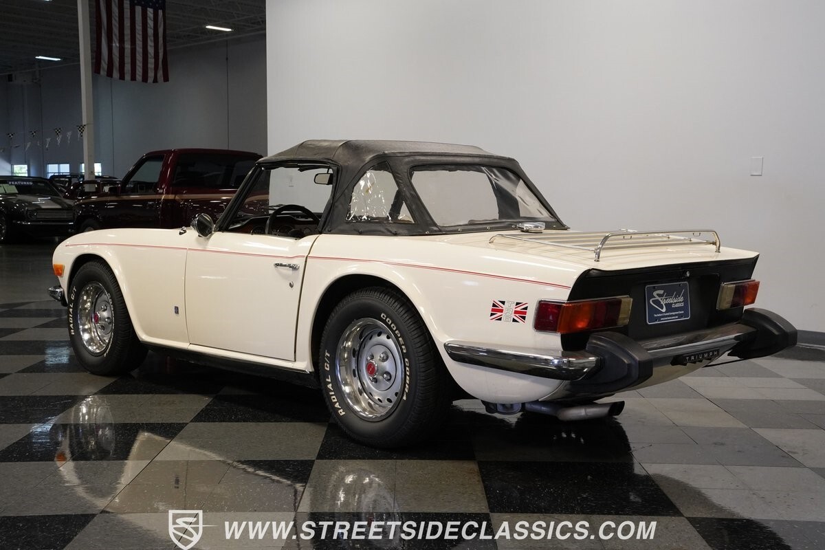 1976 Triumph TR-6 Convertible - photo 10