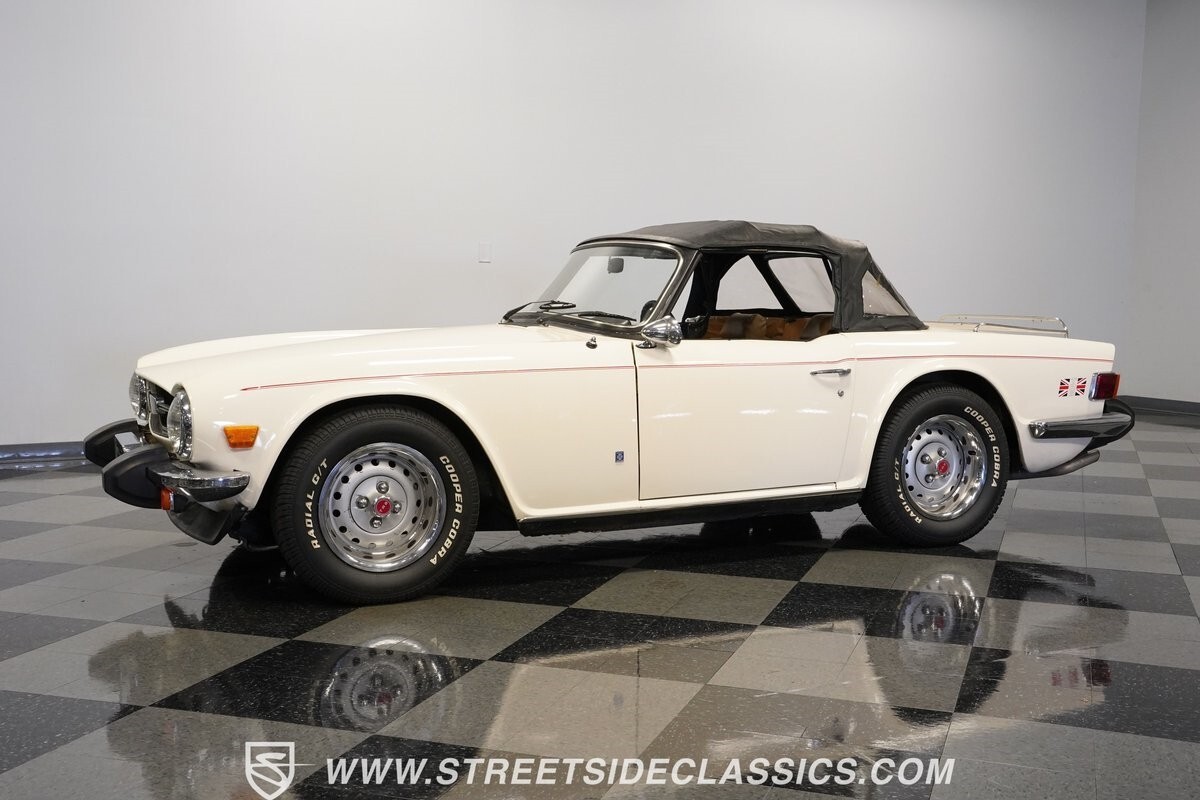 1976 Triumph TR-6 Convertible - photo 7