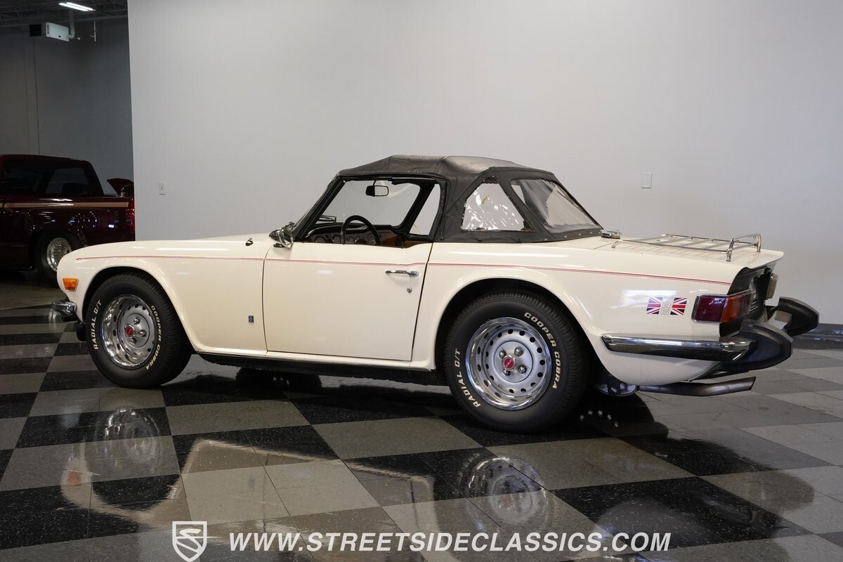 1976 Triumph TR-6 Convertible - photo 9