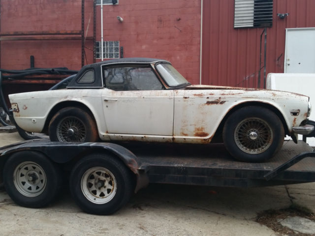 1973 Triumph TR-6 - photo 2