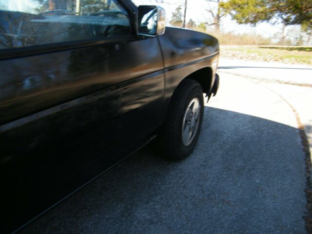 1993 Nissan Other Pickups se - photo 6