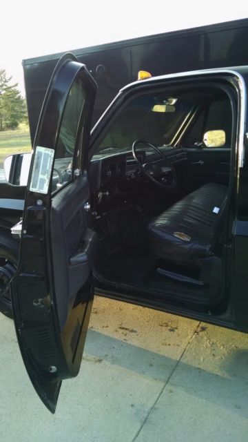 1985 Chevrolet C/K Pickup 3500 Custom Deluxe - photo 8