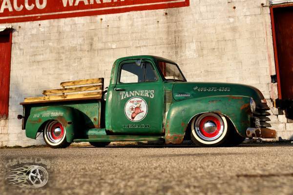 1952 Chevrolet C-10 Patina Slammed Pickup Truck - photo 4