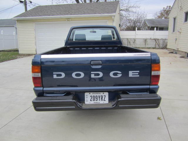 1987 DODGE D50 - photo 4