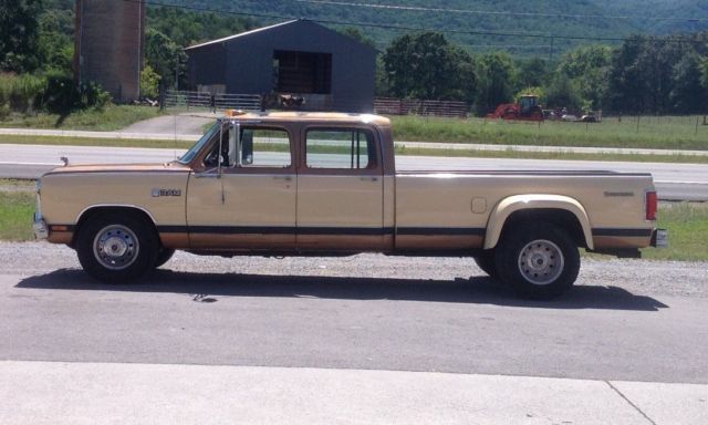 1985 Dodge Ram 3500 - photo 2