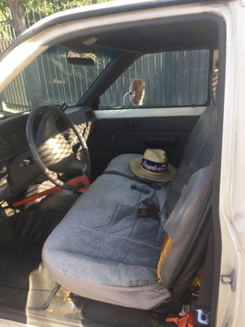 1990 Toyota Tacoma - photo 5