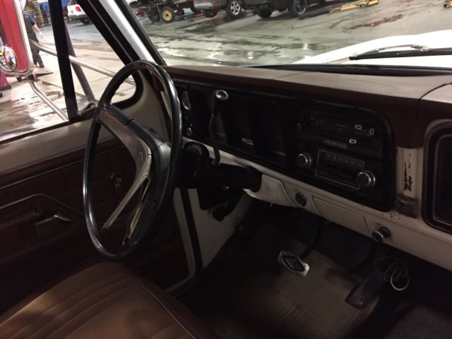 1973 Ford F-350 camper special - photo 10