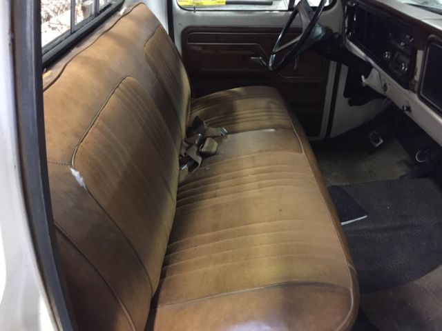 1973 Ford F-350 camper special - photo 9