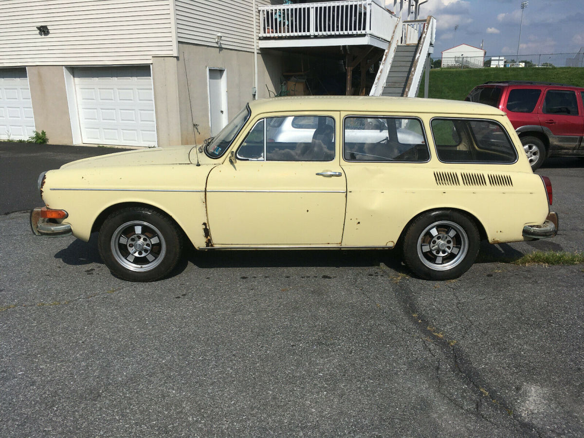 True Barn-Find VW Type 3 / Squareback 1972 Volkswagen Squareback