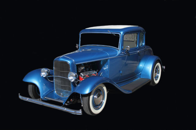 True Nostalgic Hot Rod, Steel Body 1932 Ford 5 Window Coupe, Fiberglass Fenders 1932 Ford Other