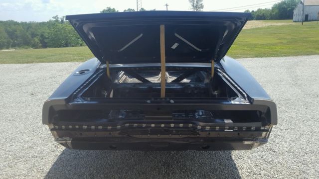 1969 Dodge Charger RT 440 4SPD DANA TRAC PACK - photo 4
