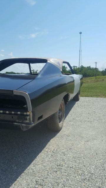 1969 Dodge Charger RT 440 4SPD DANA TRAC PACK - photo 8