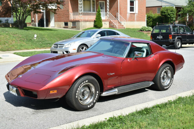 1975 Chevrolet Corvette LOW MILEAGE 33K, L-48 - photo 3