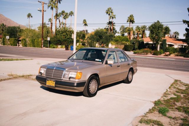 1991 Mercedes-Benz 300-Series - photo 2