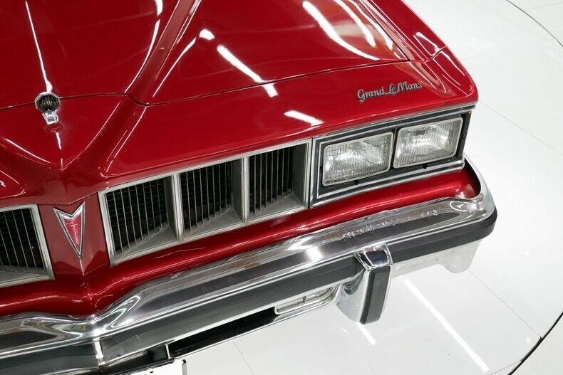 1976 Pontiac LeMans Wagon - photo 11