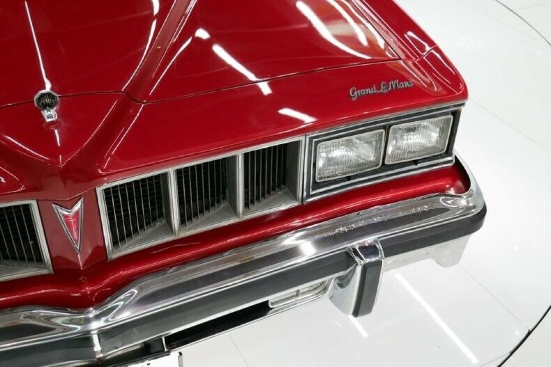 1976 Pontiac LeMans Wagon - photo 12