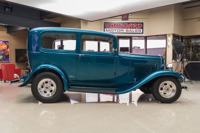 1932 Ford Tudor - photo 11