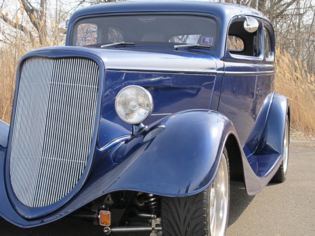 1933 Ford Tudor - photo 11
