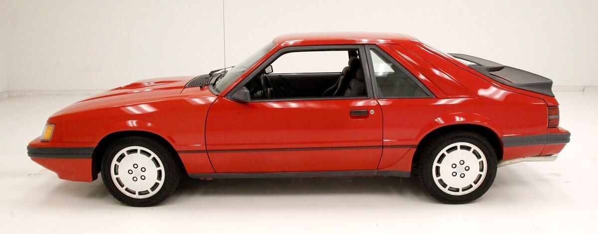 1985 Ford Mustang SVO - photo 2