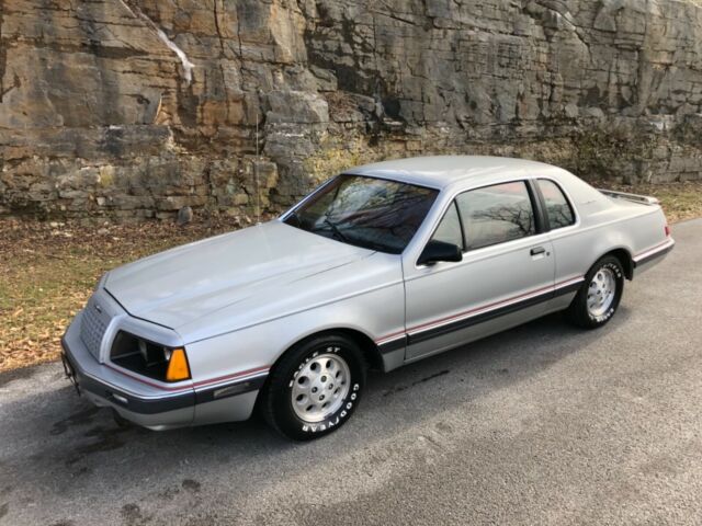 1983 Ford Thunderbird Turbo 2dr Coupe - photo 2