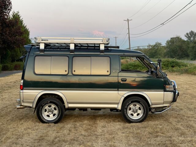 1992 Mitsubishi Van super exceed - photo 2