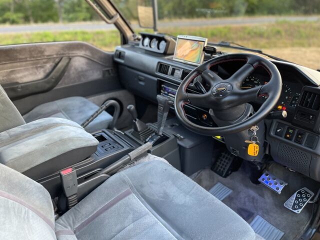 1992 Mitsubishi Van super exceed - photo 8