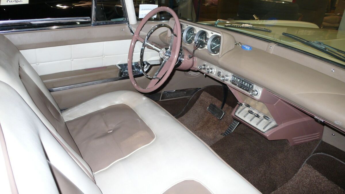 1956 Lincoln Continental - photo 4